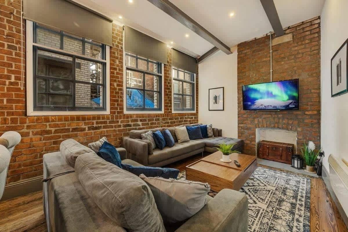 Stylish For 8 Guests