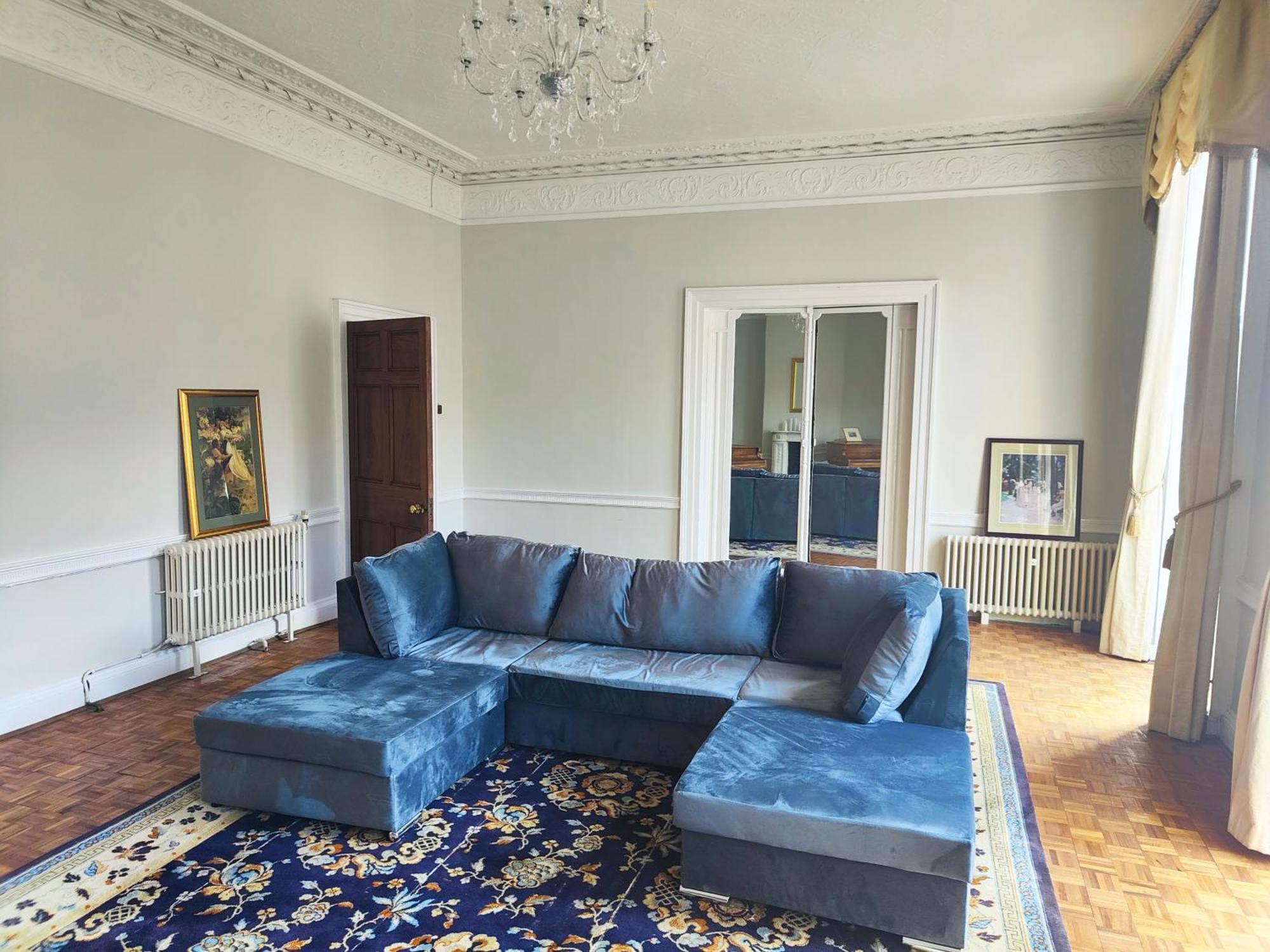Georgian House With Parking Holiday home