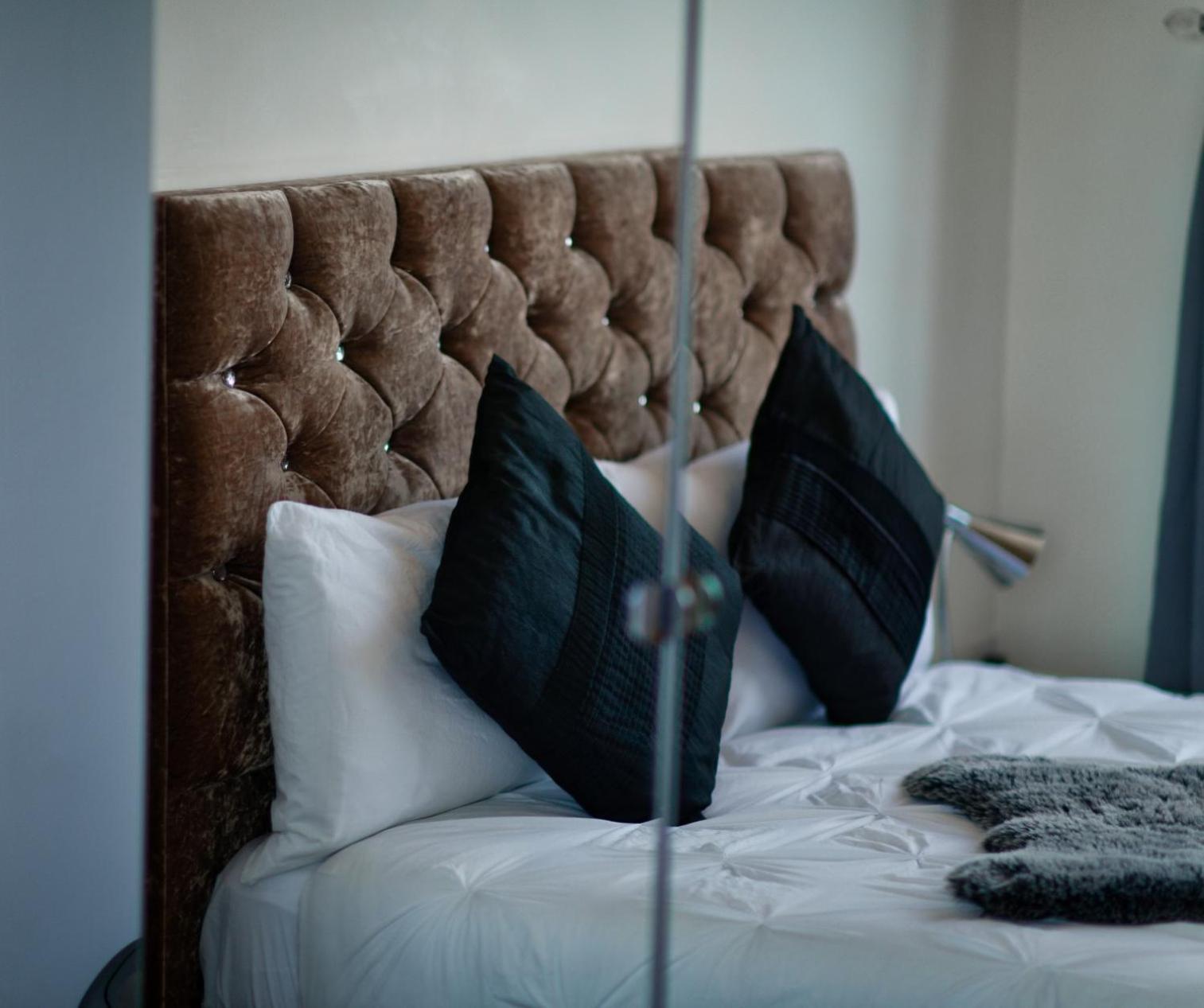 Sidemerseylivings - Central, Bright, And Convenient 2-bedroom With Parking * Liverpool