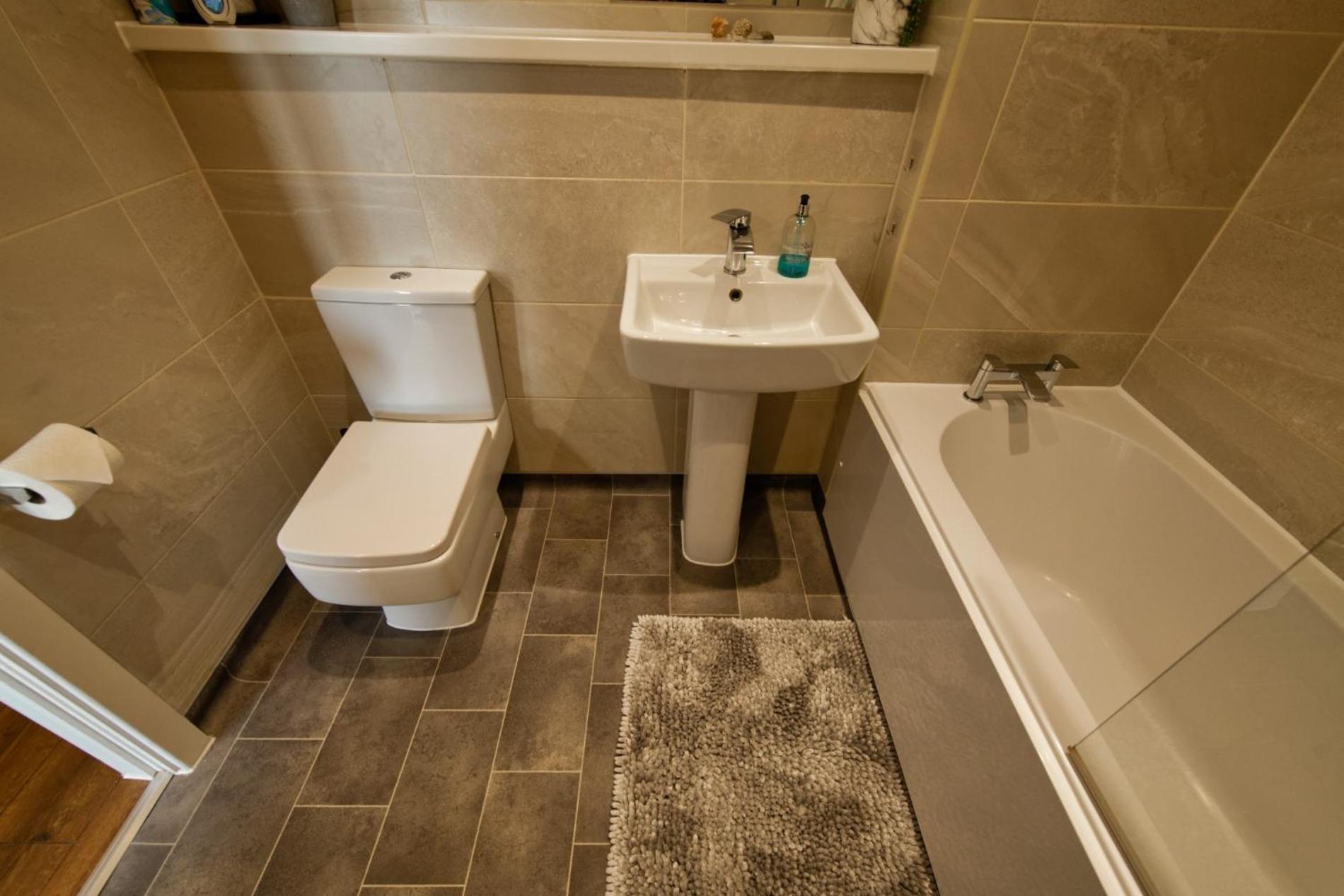 Sidemerseylivings - Central, Bright, And Convenient 2-bedroom With Parking Apartment Liverpool
