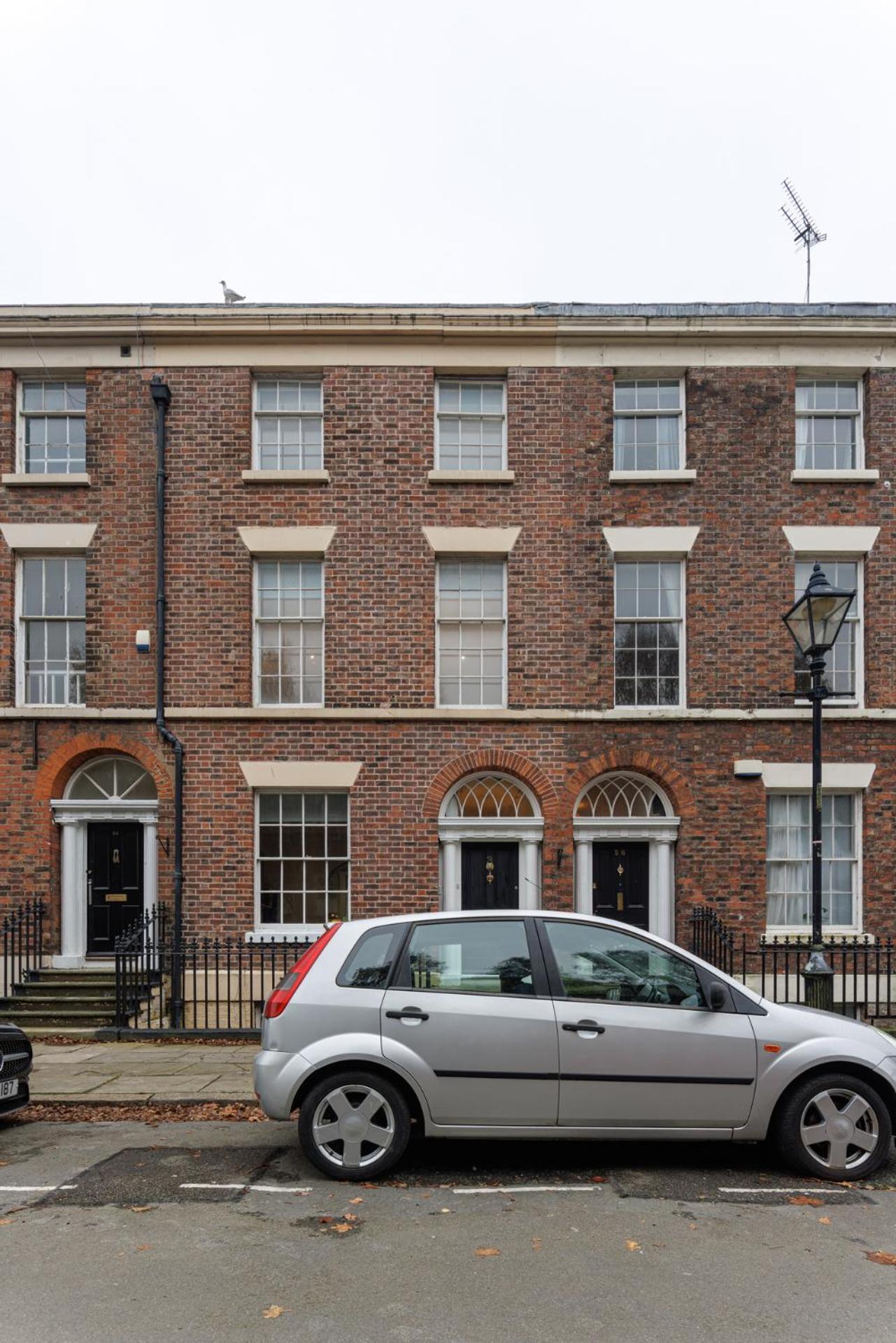 Holiday home Flatzy - Centre Mansion, Sleeps 20, 5 Baths