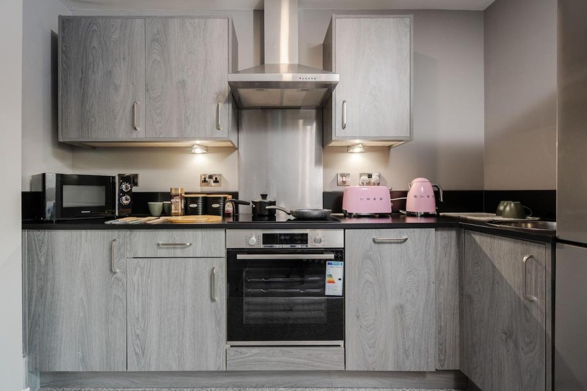 Dockside Escape By Royal Dock Apartment *
