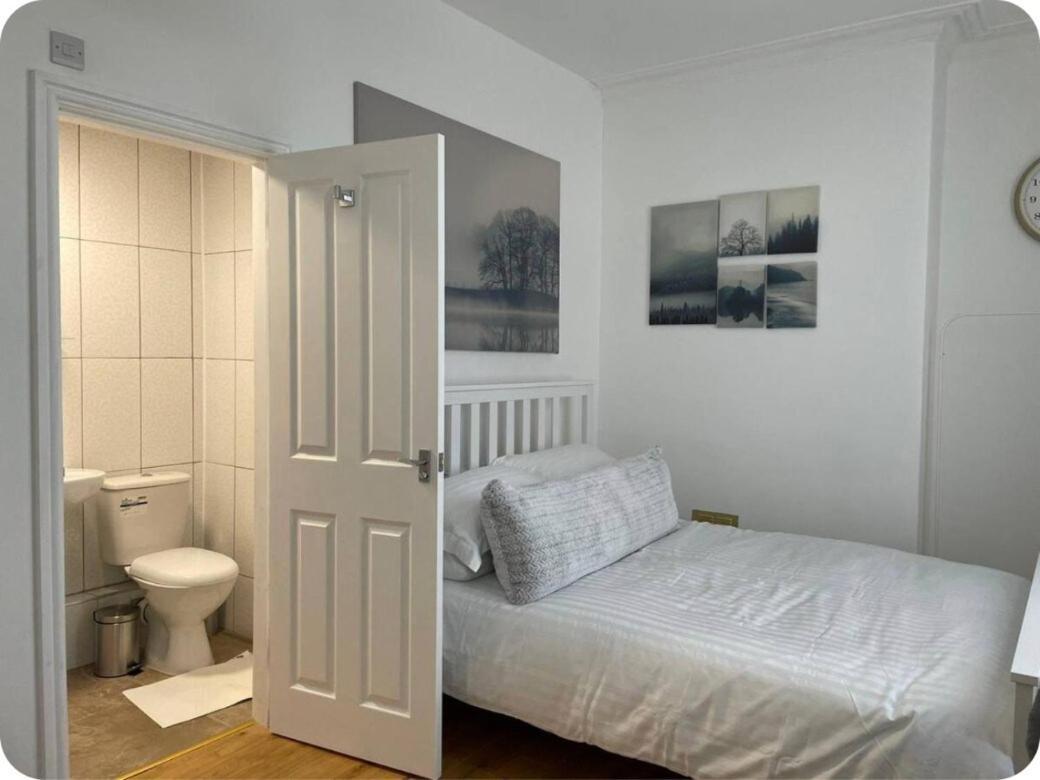 Charming Six Bedroom Townhouse Citystay Close To Centre Holiday home