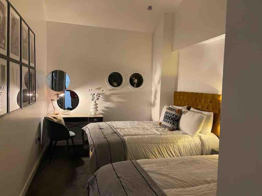Fantastic Centre Apartments, Fenwick Street Apartment *