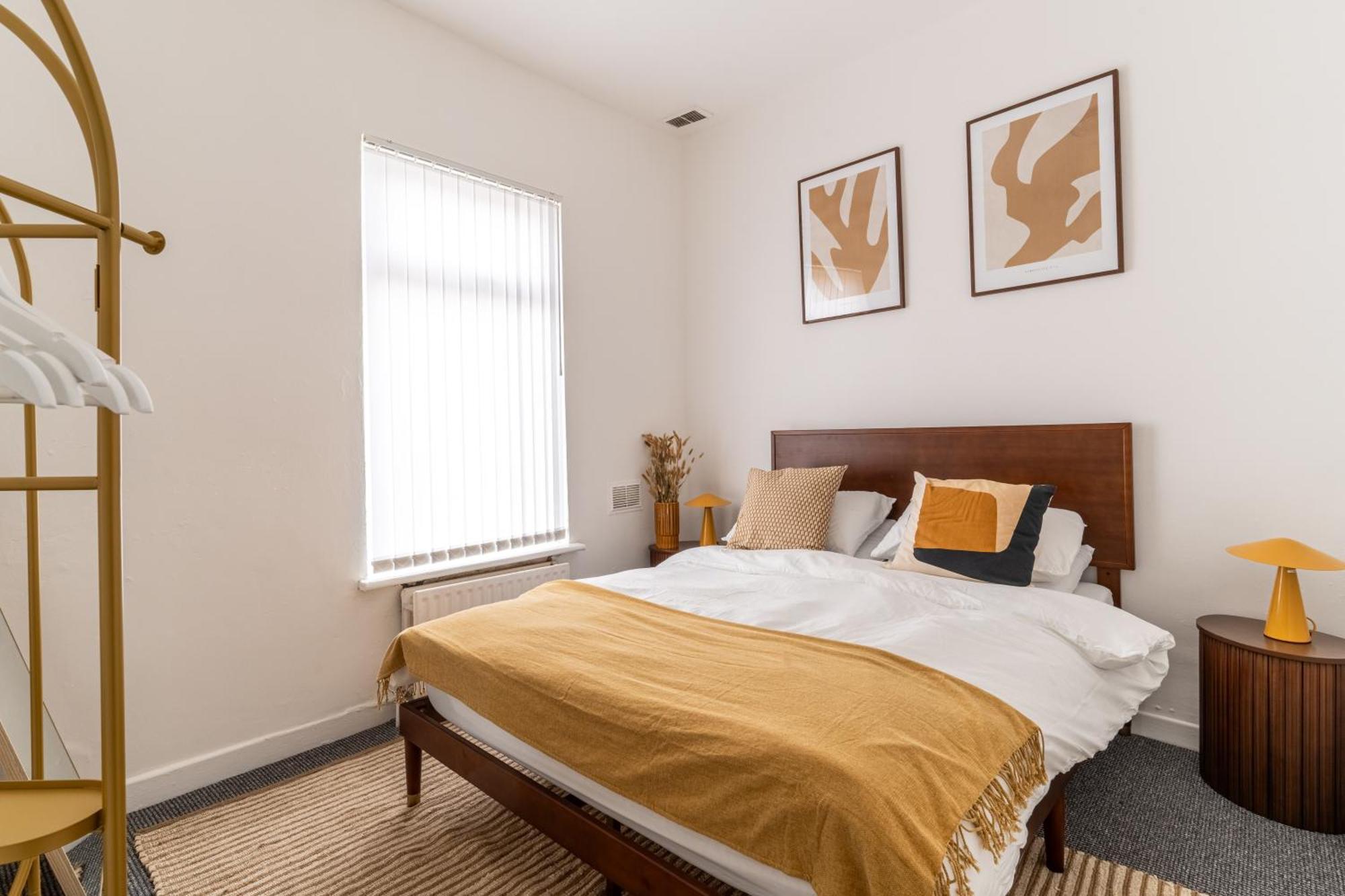 Modern 4bedroom Spacious Family *