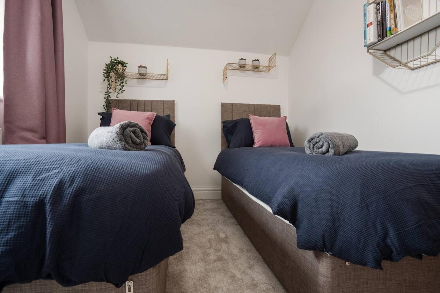 Farm stay Historic Retreat With Large Garden Free Parking