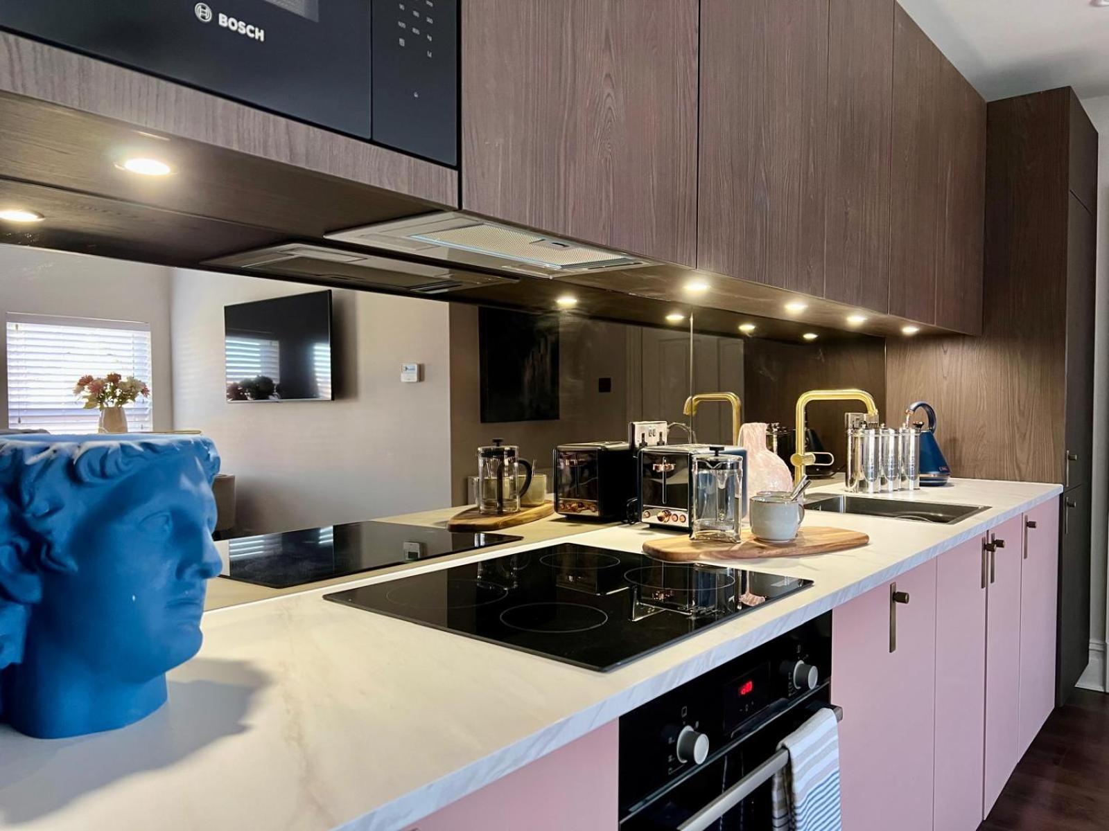 Apartment Beautiful In Sleeps 4 *