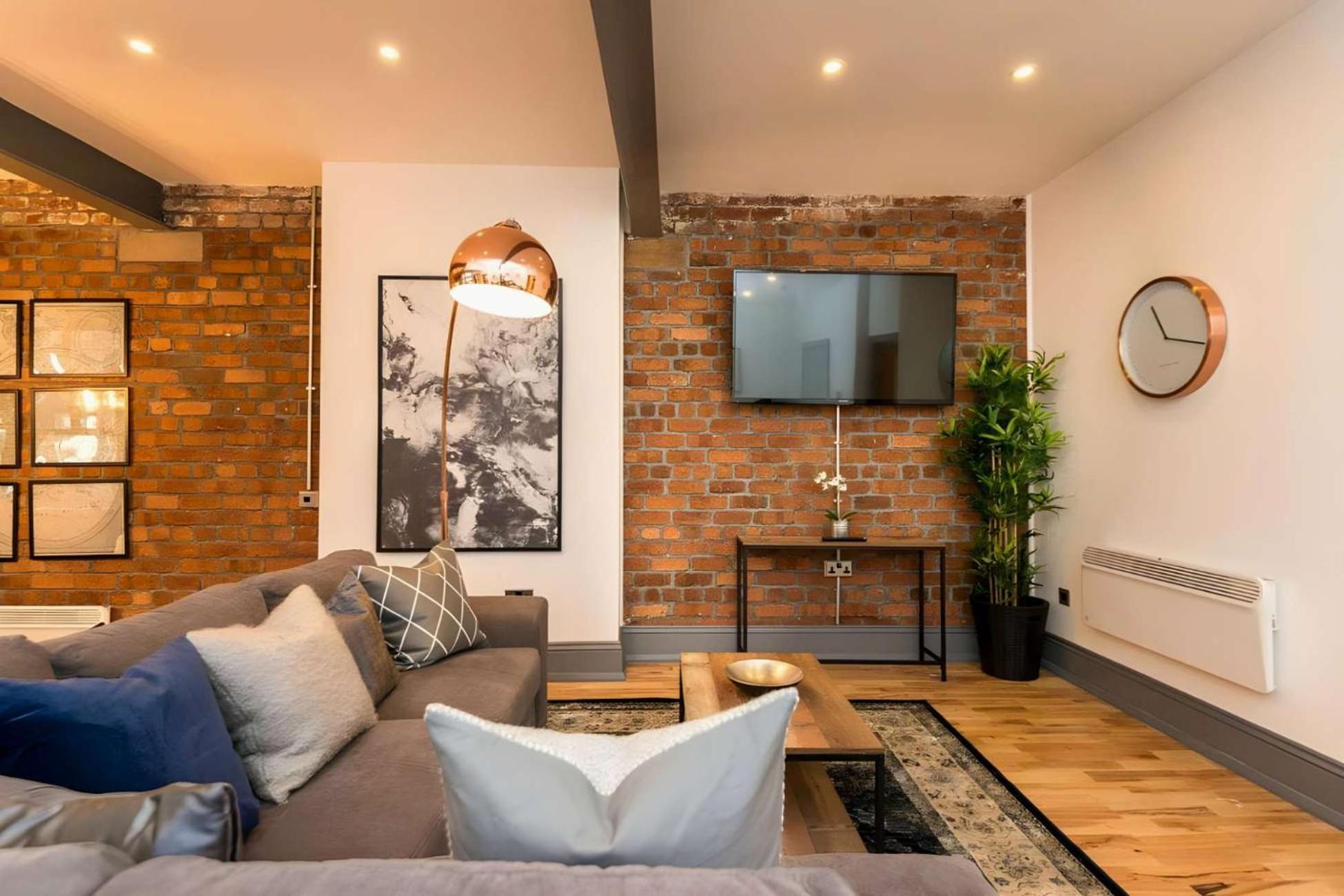 Bands Warehouse I Apartment *