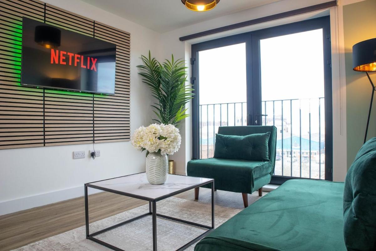 Apartment Oriel - - Free Parking - 6 Beds *