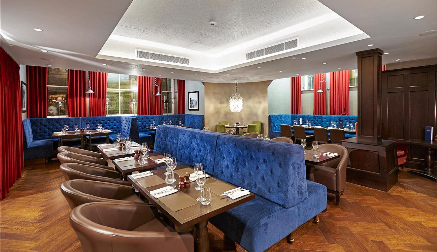 Doubletree By Hilton & Hotel