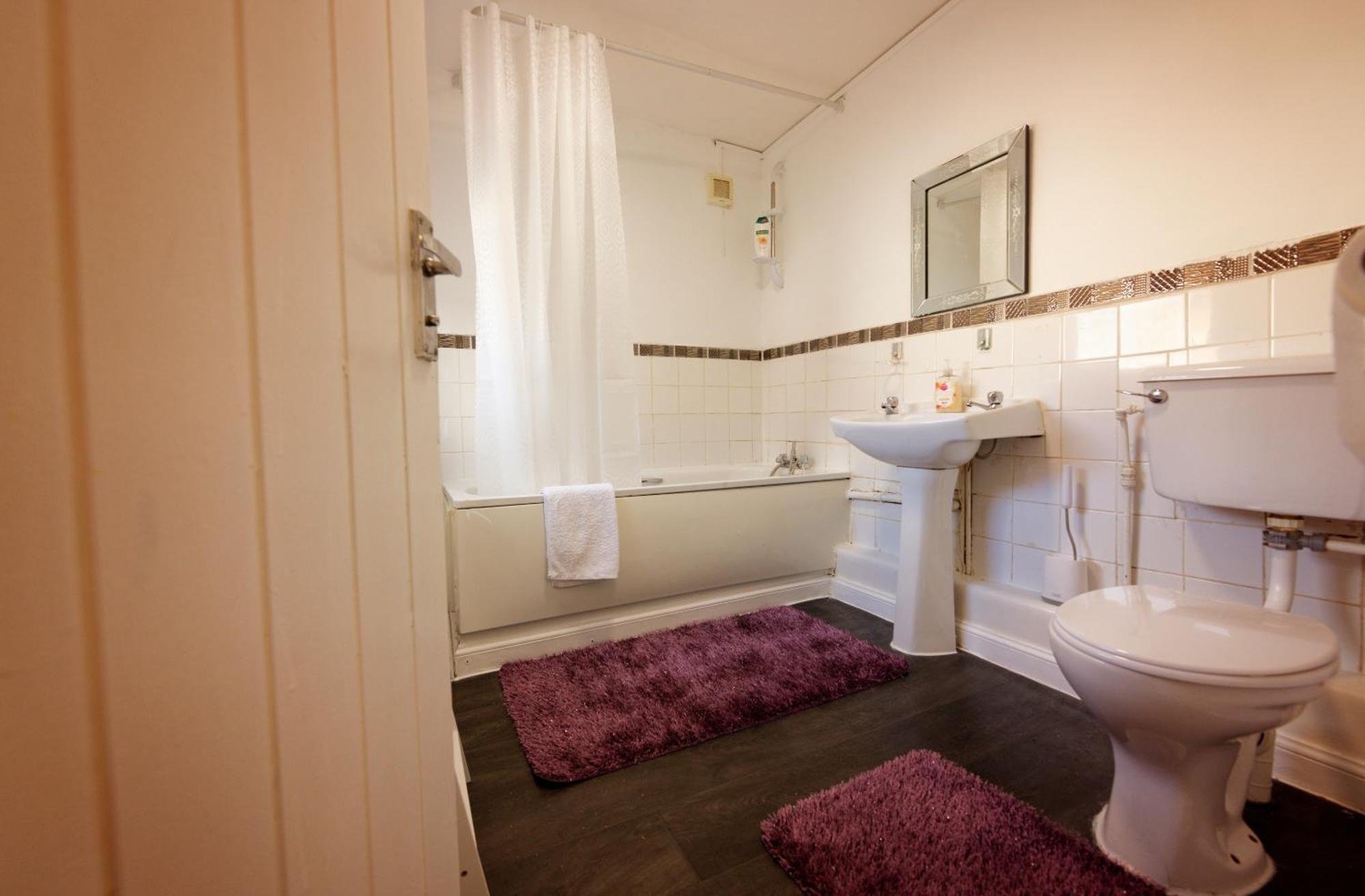 Silver Bambu Hideaway * Liverpool