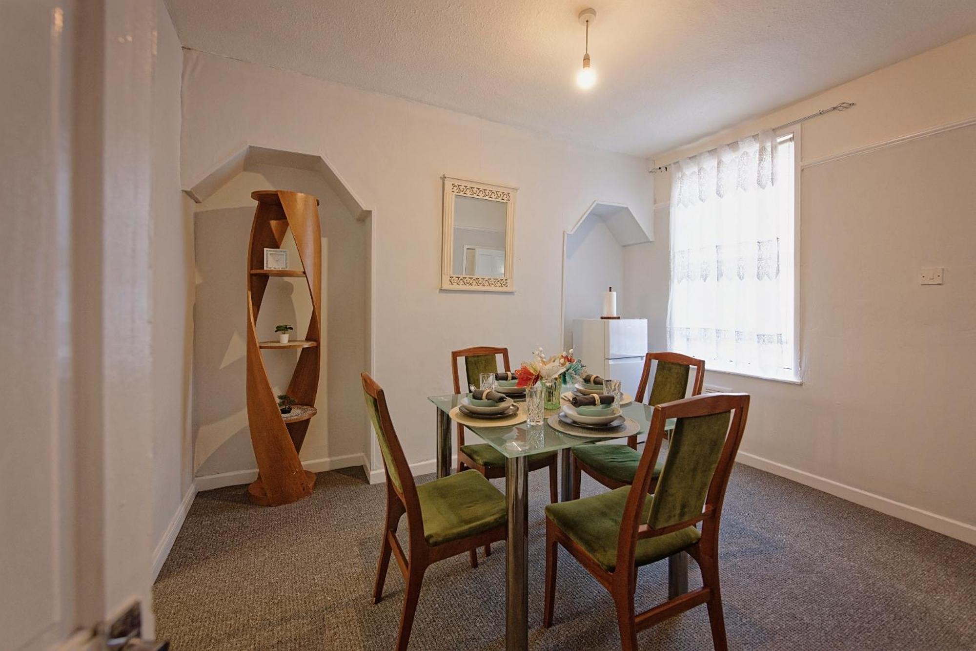 Silver Bambu Hideaway Apartment *