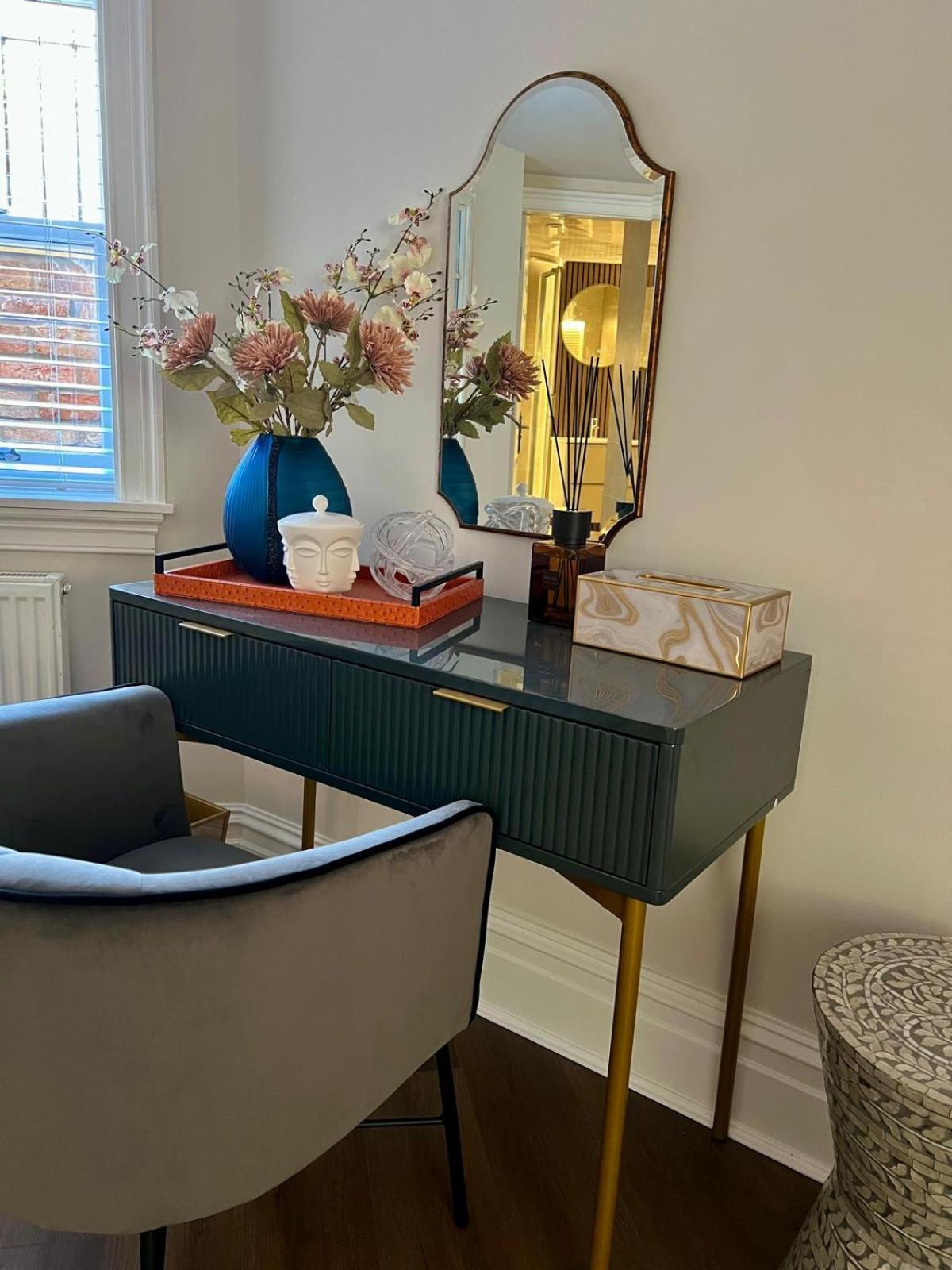 Bespoke One Bed By Sefton Park Sleeps 4 Apartment Liverpool