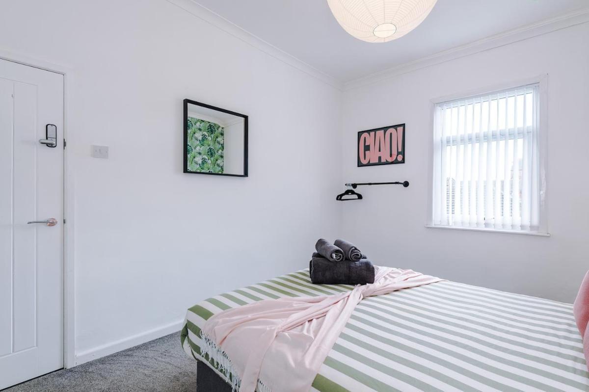 Anfield Townhouse Sleeps 12 7min Walk To Stadium Liverpool