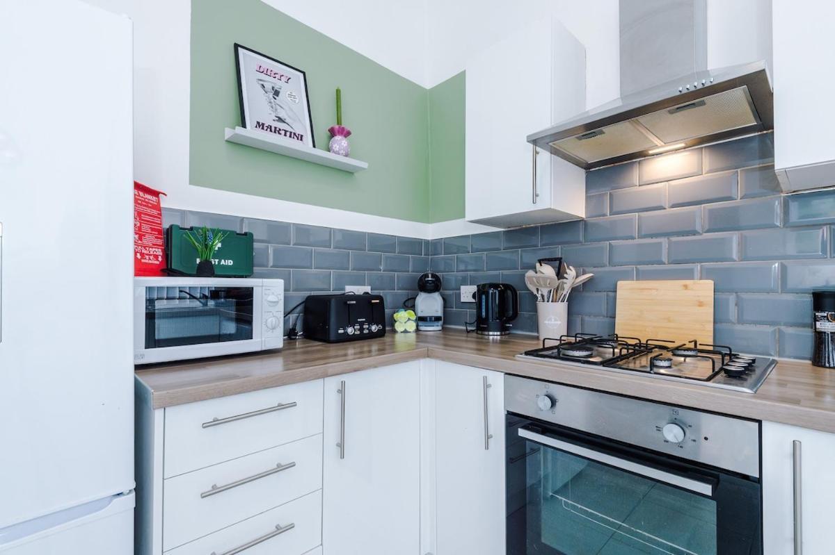 Holiday home Anfield Townhouse Sleeps 12 7min Walk To Stadium Liverpool