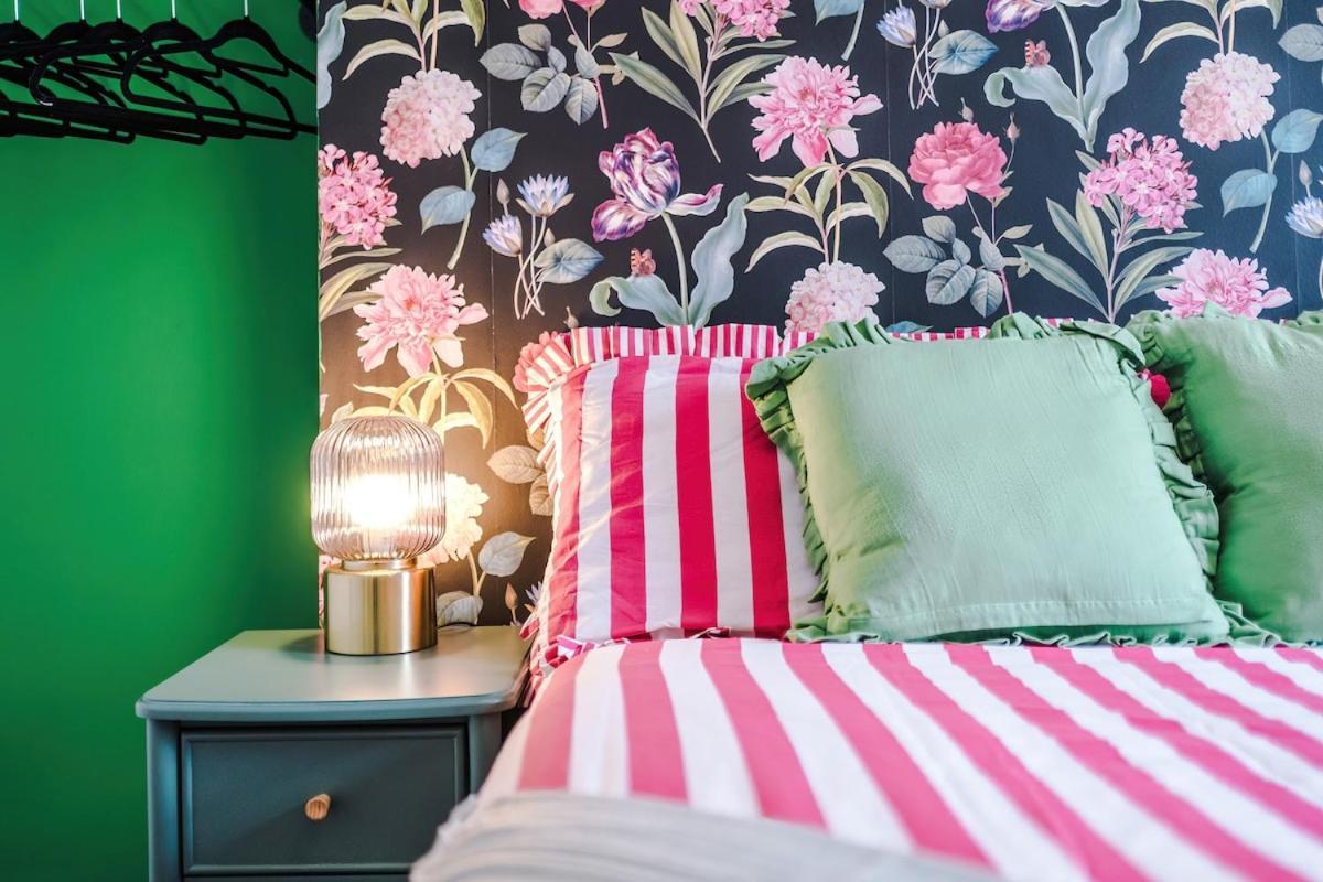 Anfield Townhouse Sleeps 12 7min Walk To Stadium