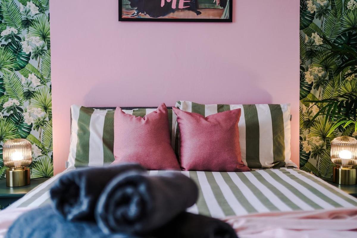 Holiday home Anfield Townhouse Sleeps 12 7min Walk To Stadium *