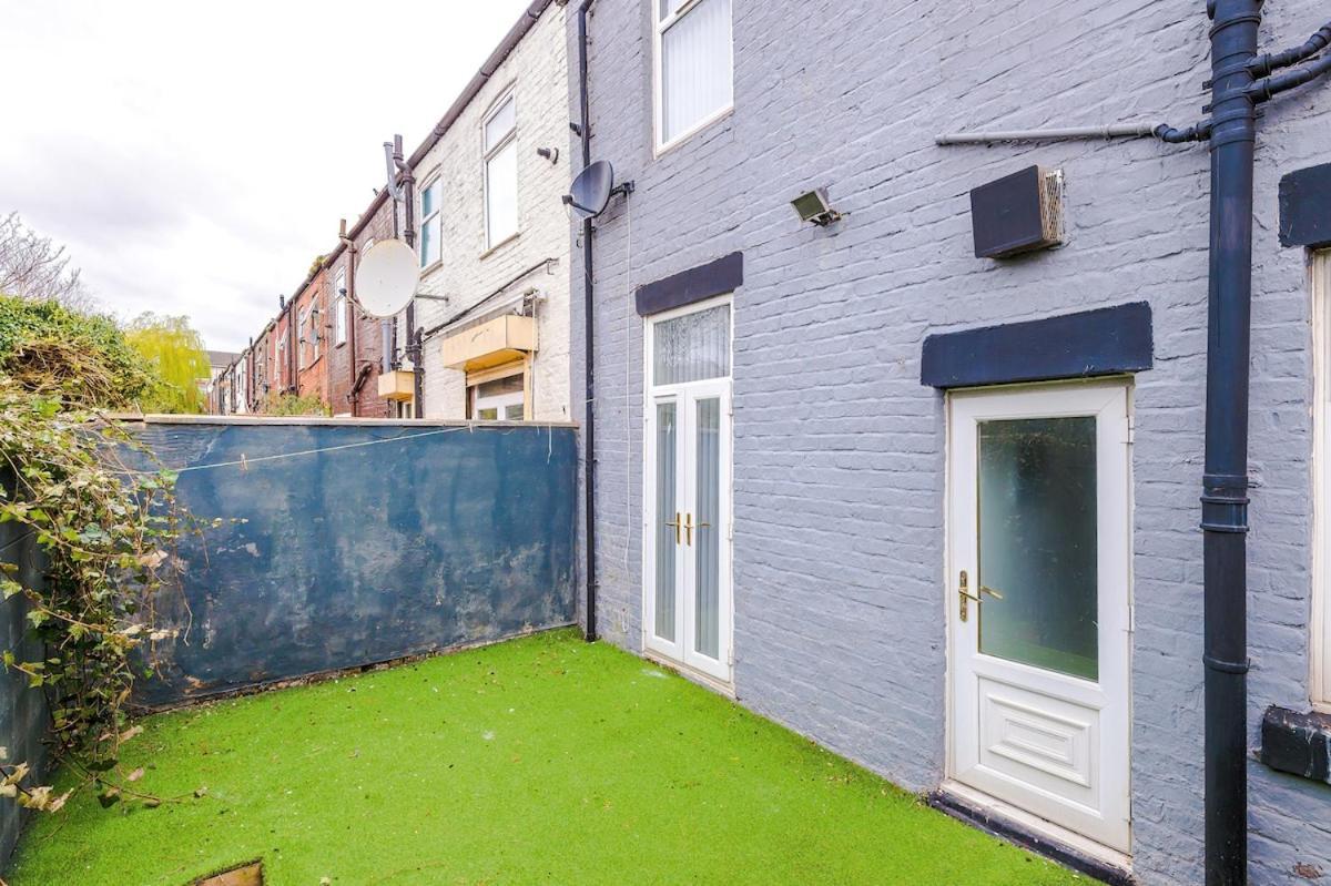Holiday home Anfield Townhouse Sleeps 12 7min Walk To Stadium