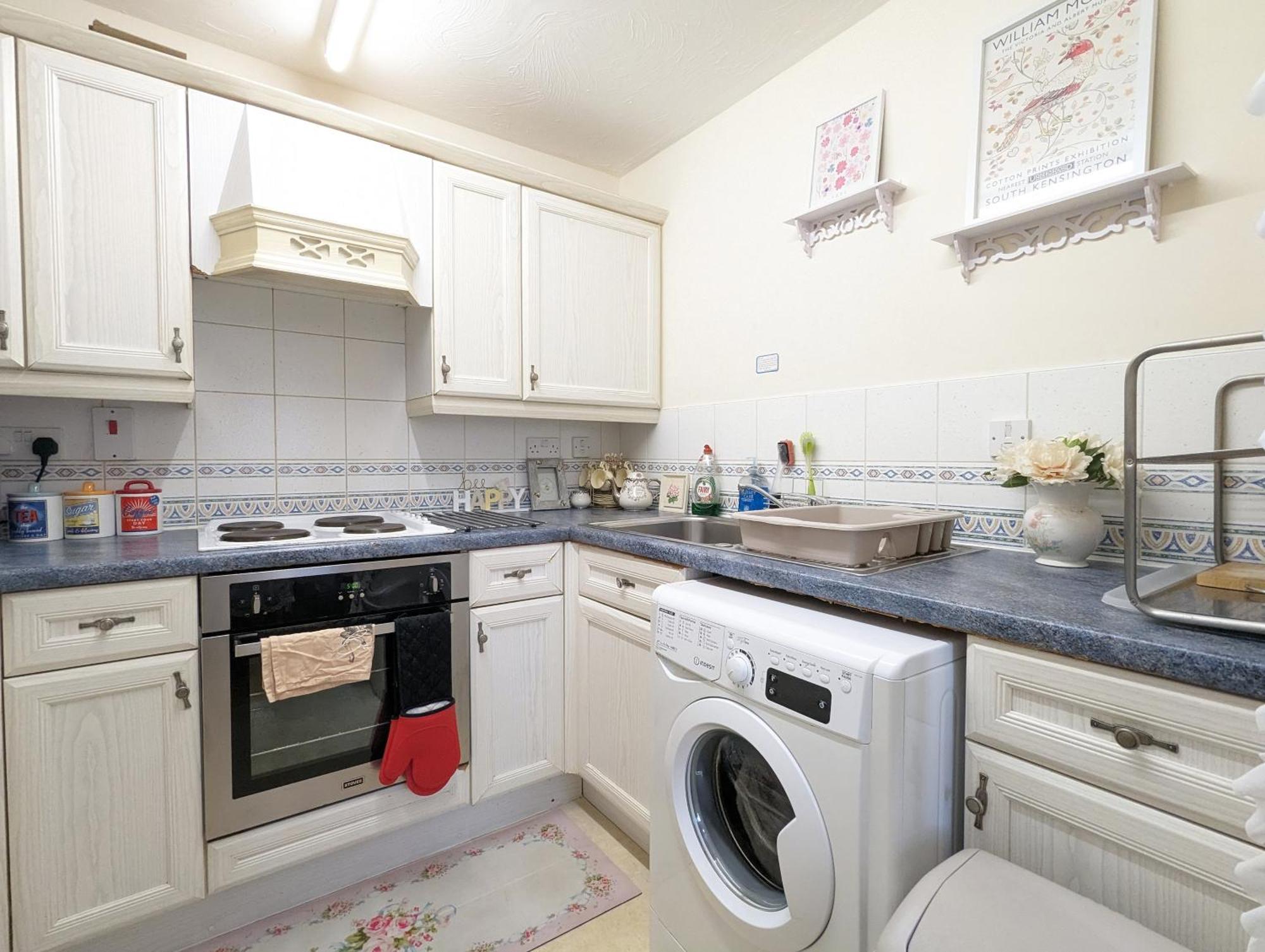 Vintage 3-bed Centre Gem Free Parking Apartment Liverpool