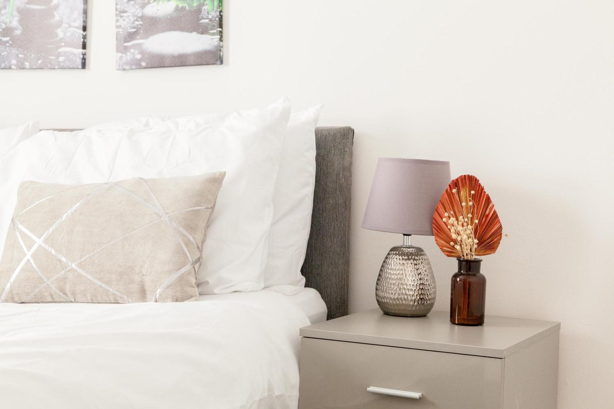 Reduction On Short - Perfect For Large Groups, 8min Walk To Stadium, Comfy House With Parking Liverpool
