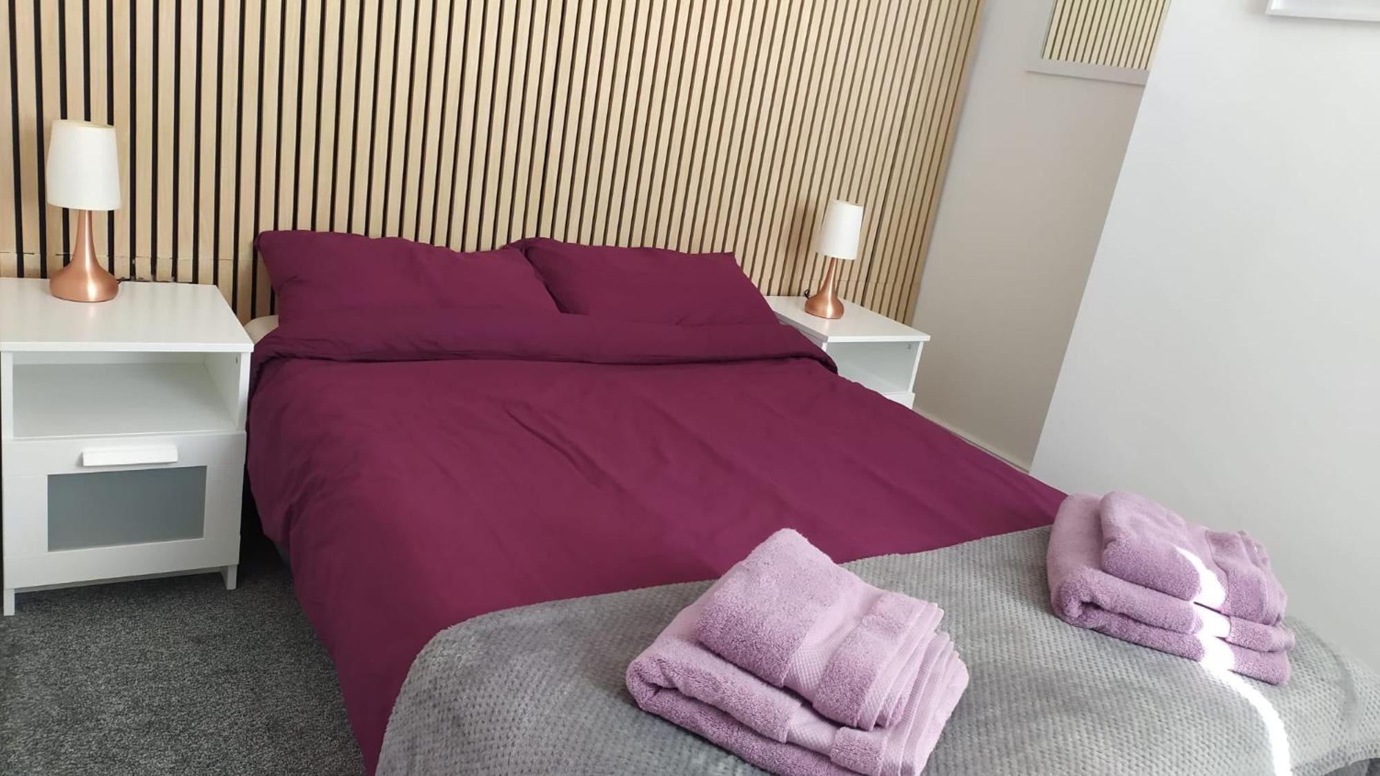 From Near Lfc, Efc & Train Station Apartment
