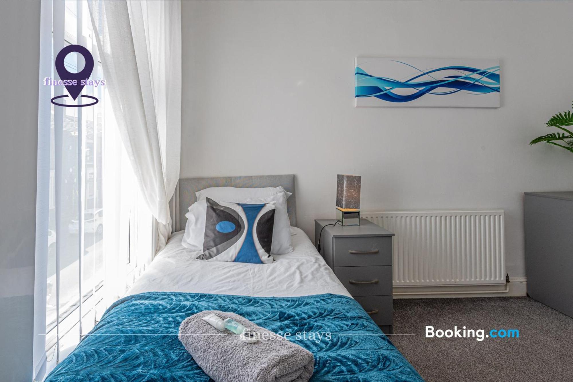Last-minute Specials L Premium Offers L 4bdr House By Finesse Short Lets & Serviced With Free Wifi Holiday home