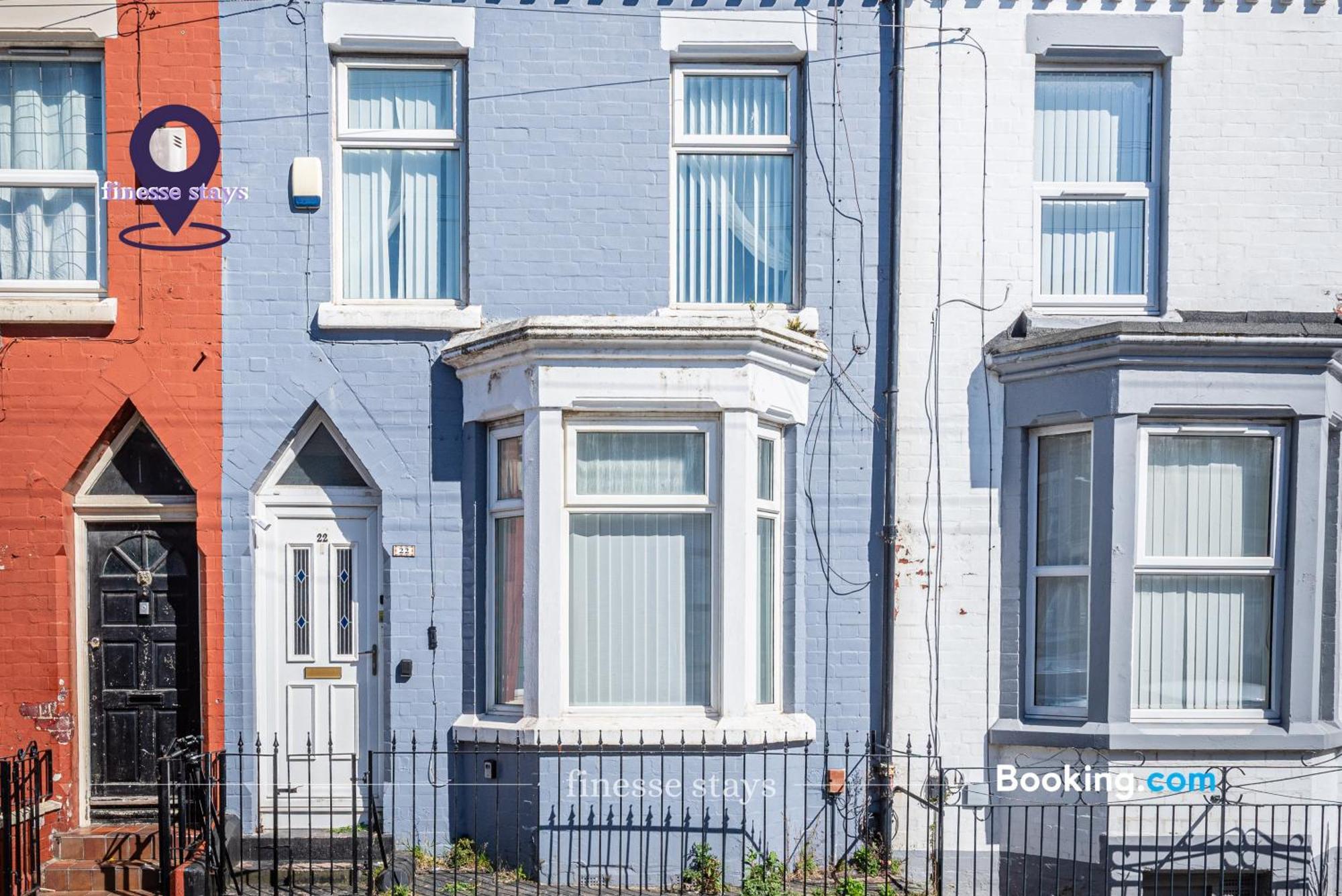 Last-minute Specials L Premium Offers L 4bdr House By Finesse Short Lets & Serviced With Free Wifi * Liverpool