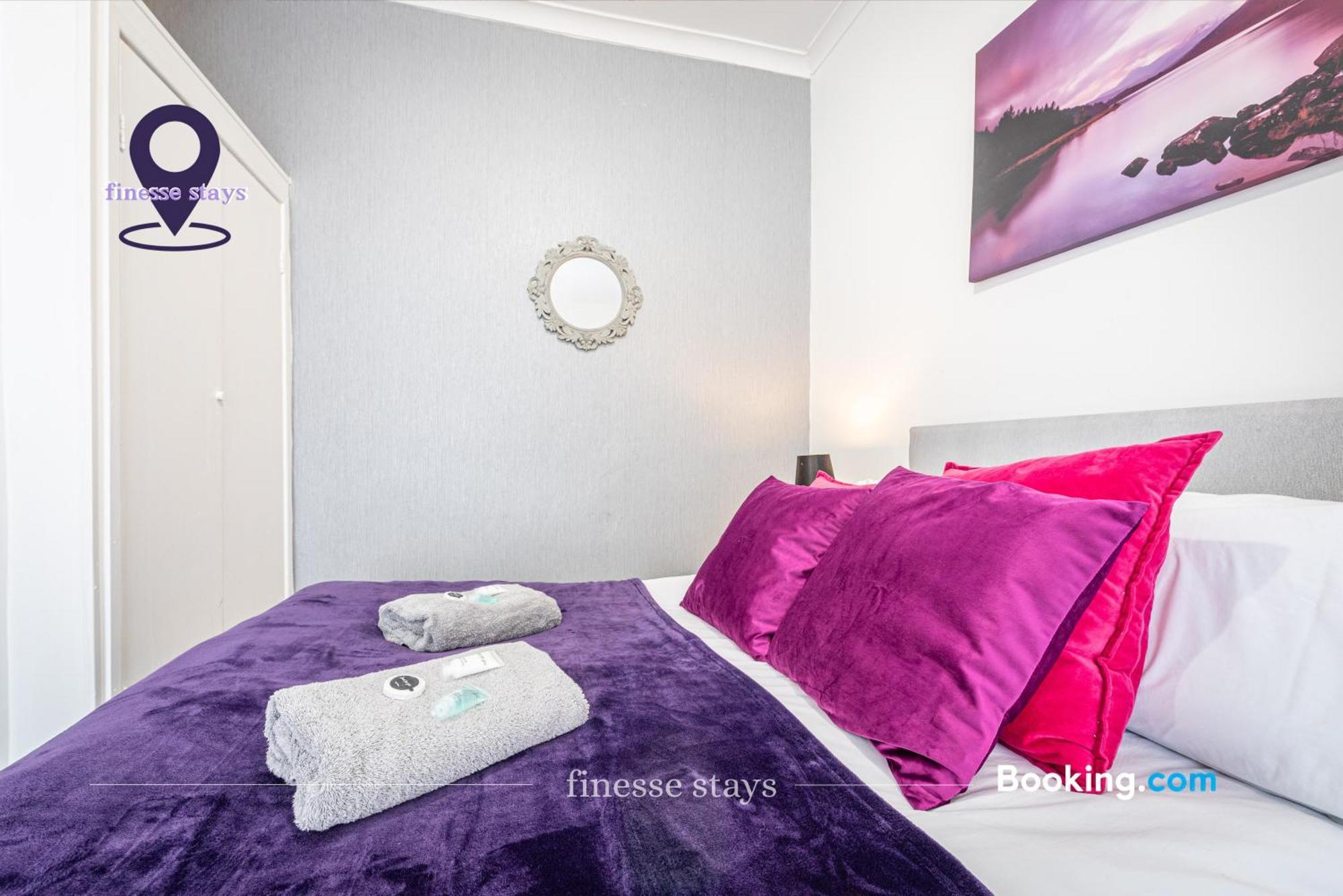 Last-minute Specials L Premium Offers L 4bdr House By Finesse Short Lets & Serviced With Free Wifi Holiday home