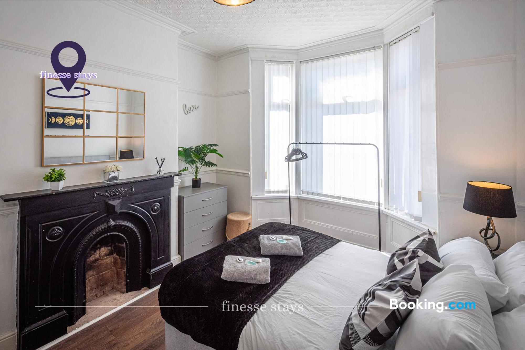 Last-minute Specials L Premium Offers L 4bdr House By Finesse Short Lets & Serviced With Free Wifi