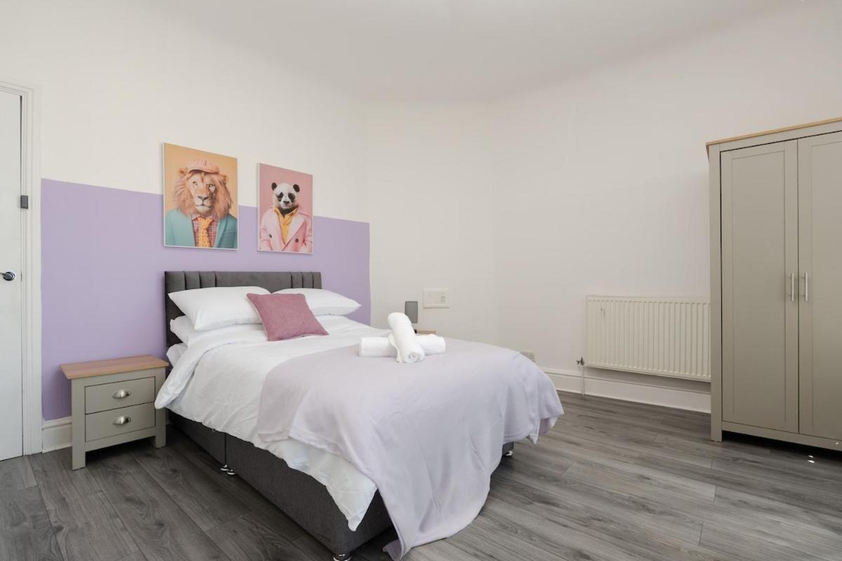 Holiday home Contractor Long Saving Liverpool
