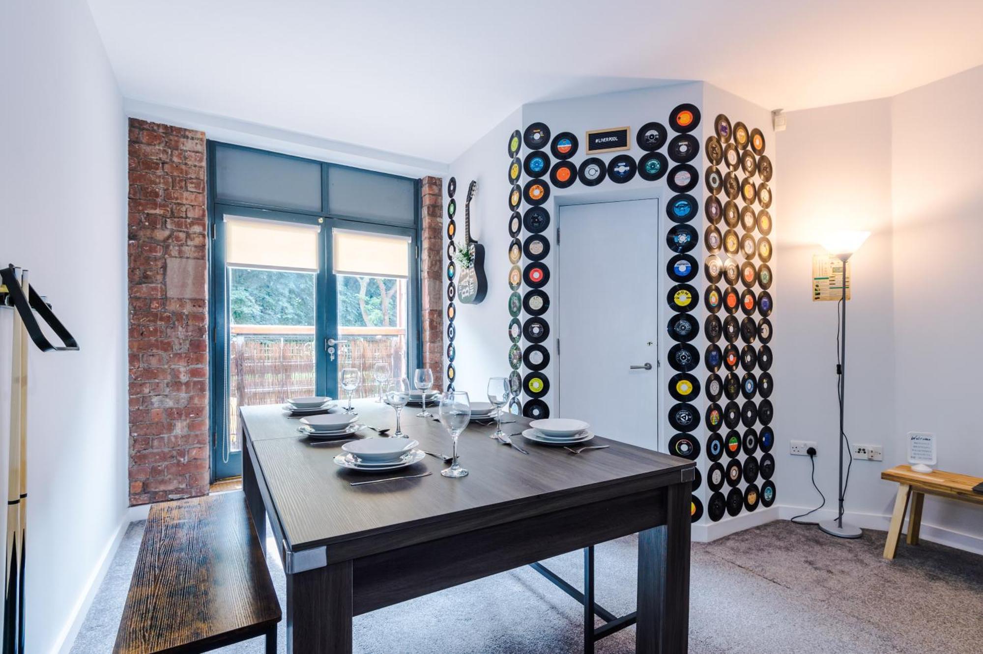 Apartment Pool Table, Stunning 2 Bed Flat, Liverpool