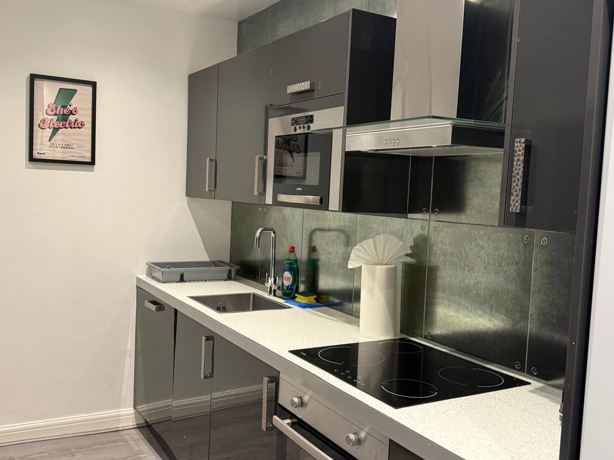 Amazing 10 Bed On Mathew Street Sleeps 18 Apartment *