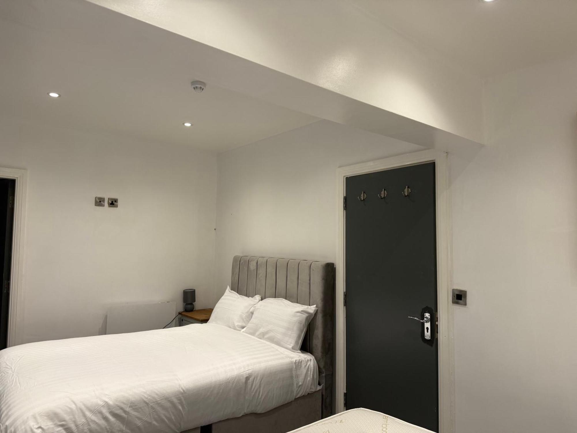 Amazing 10 Bed On Mathew Street Sleeps 18 Apartment