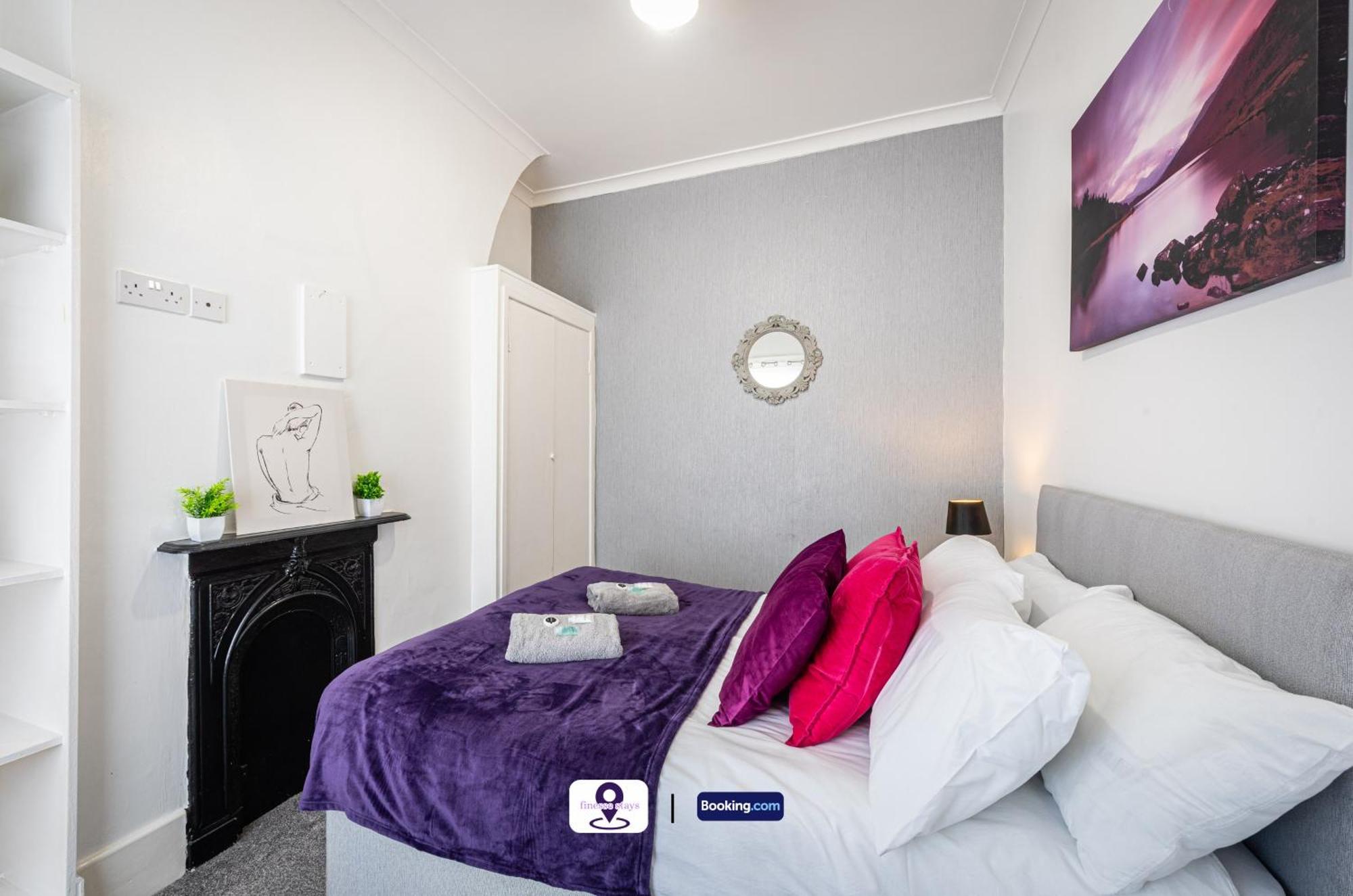 Last-minute Specials L Premium Offers L 4bdr House By Finesse Short Lets & Serviced With Free Wifi Liverpool