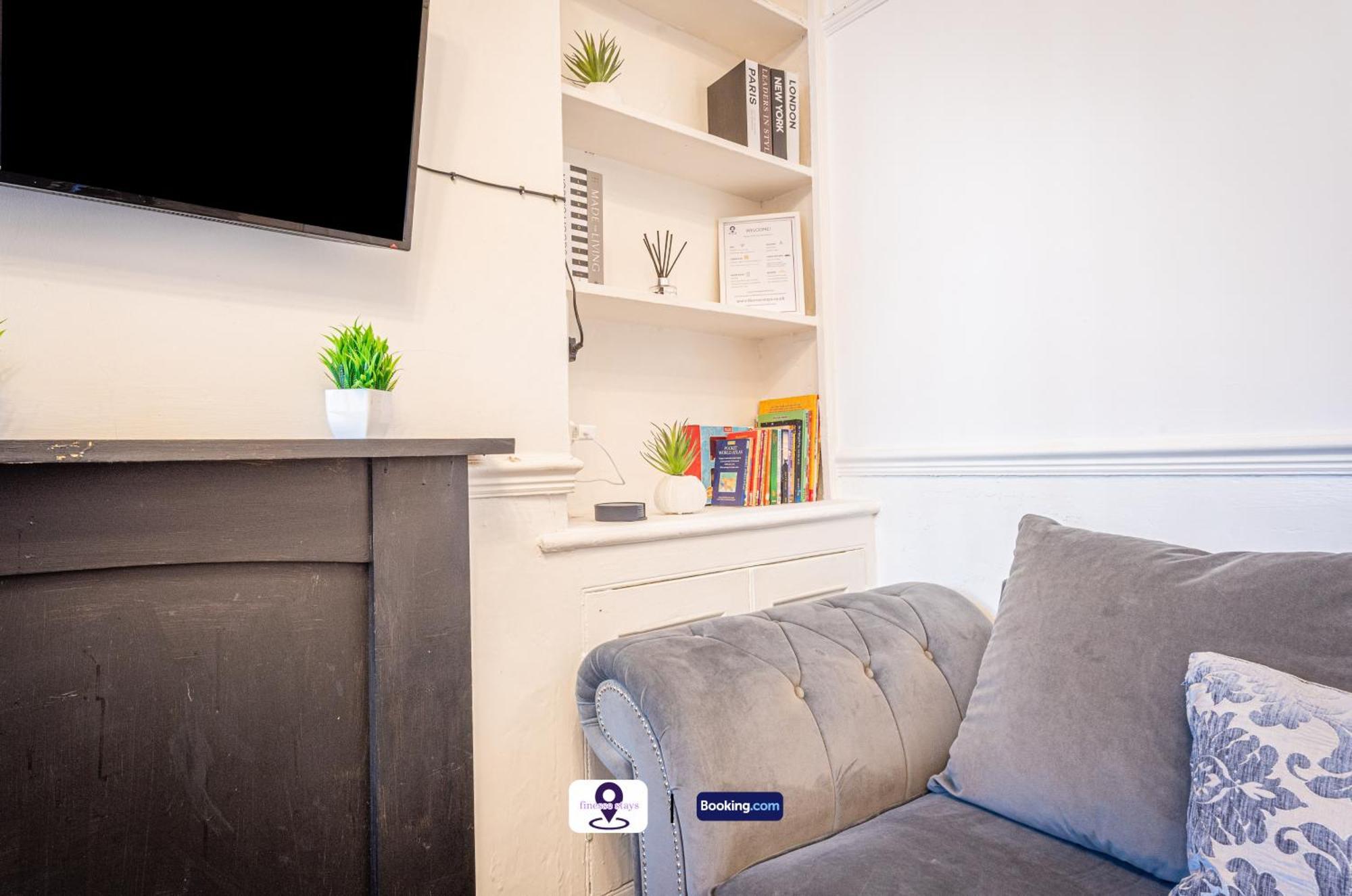 Last-minute Specials L Premium Offers L 4bdr House By Finesse Short Lets & Serviced With Free Wifi * Liverpool