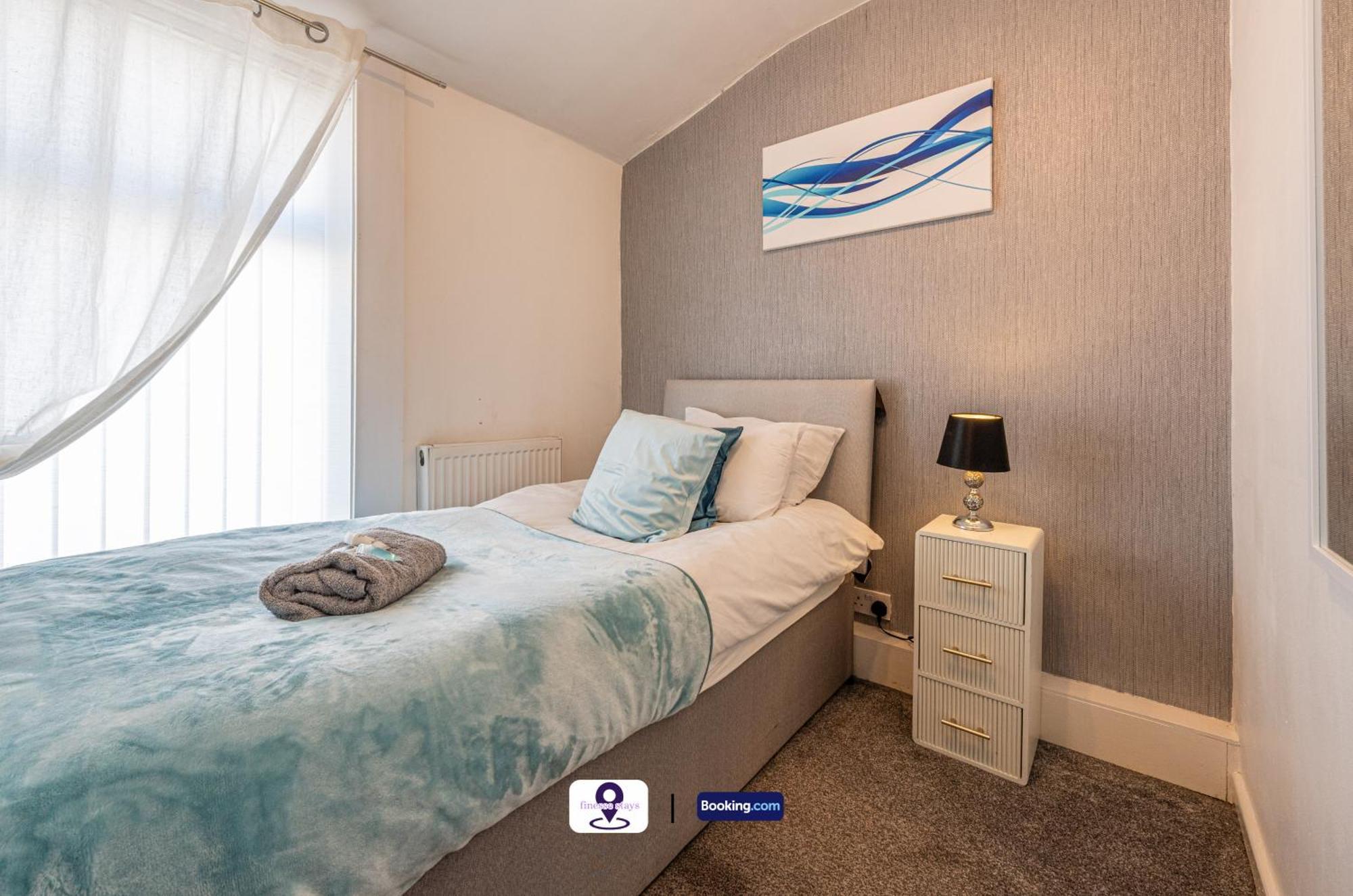 Last-minute Specials L Premium Offers L 4bdr House By Finesse Short Lets & Serviced With Free Wifi