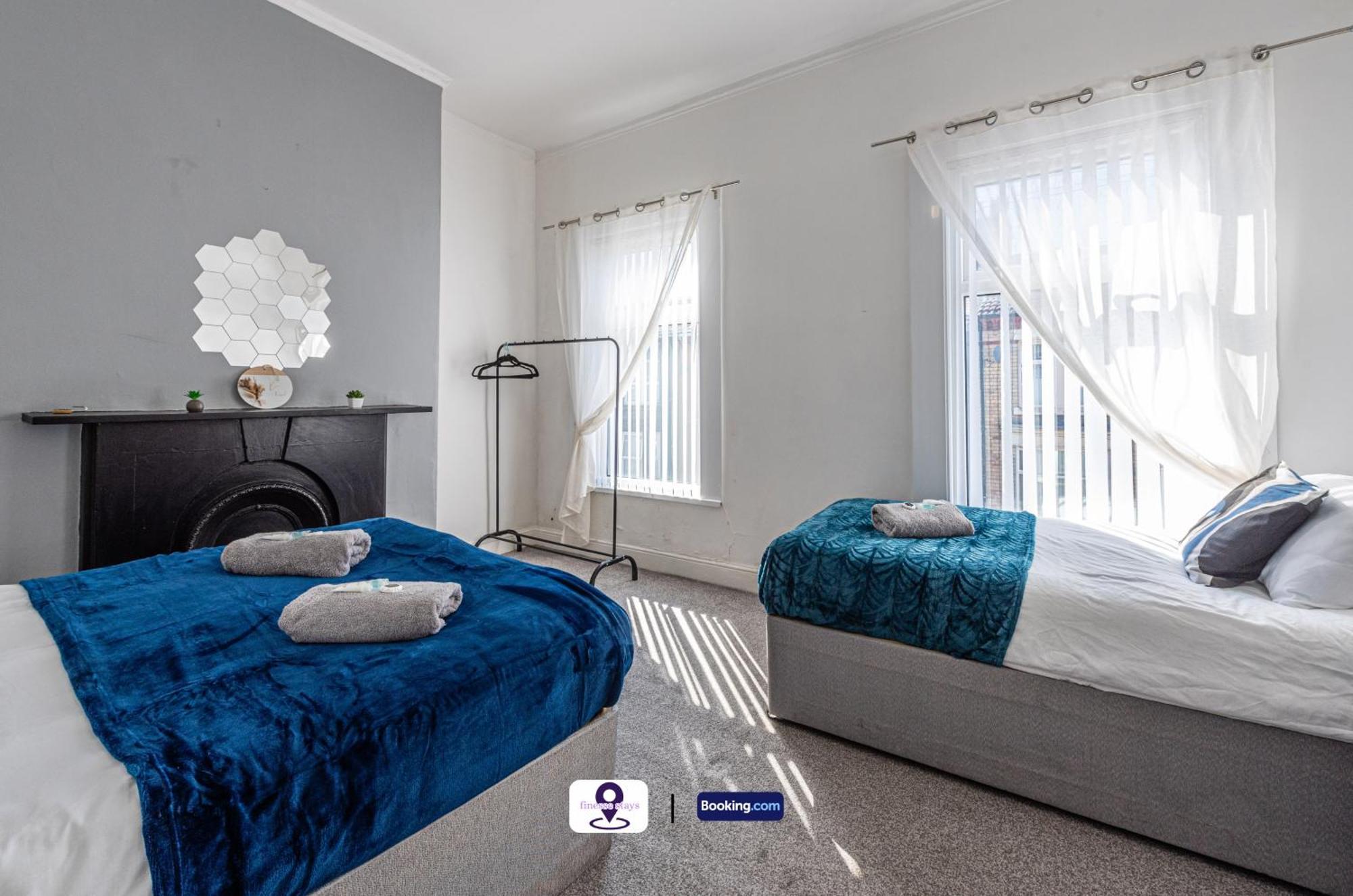 Last-minute Specials L Premium Offers L 4bdr House By Finesse Short Lets & Serviced With Free Wifi * Liverpool