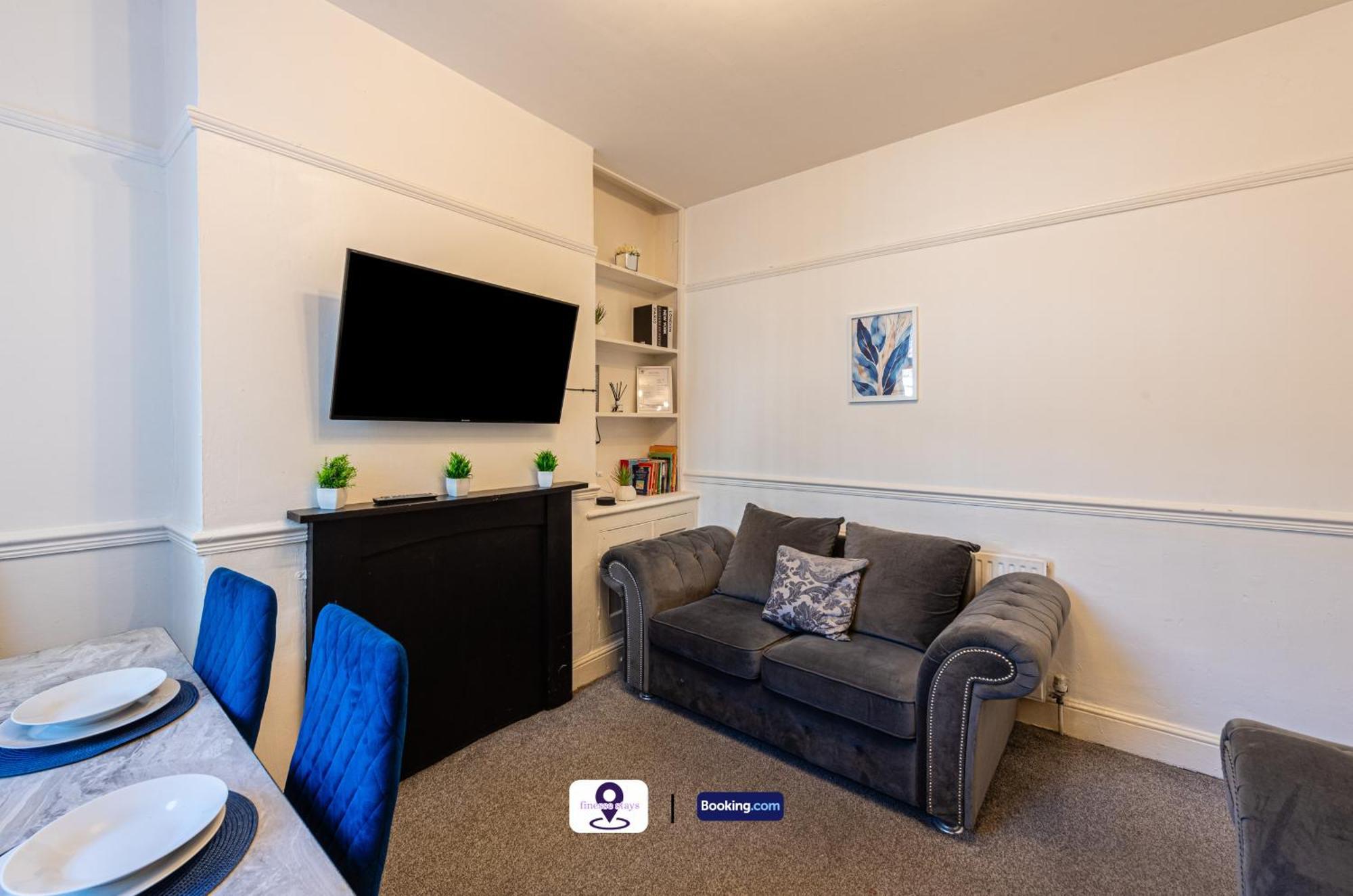 Last-minute Specials L Premium Offers L 4bdr House By Finesse Short Lets & Serviced With Free Wifi