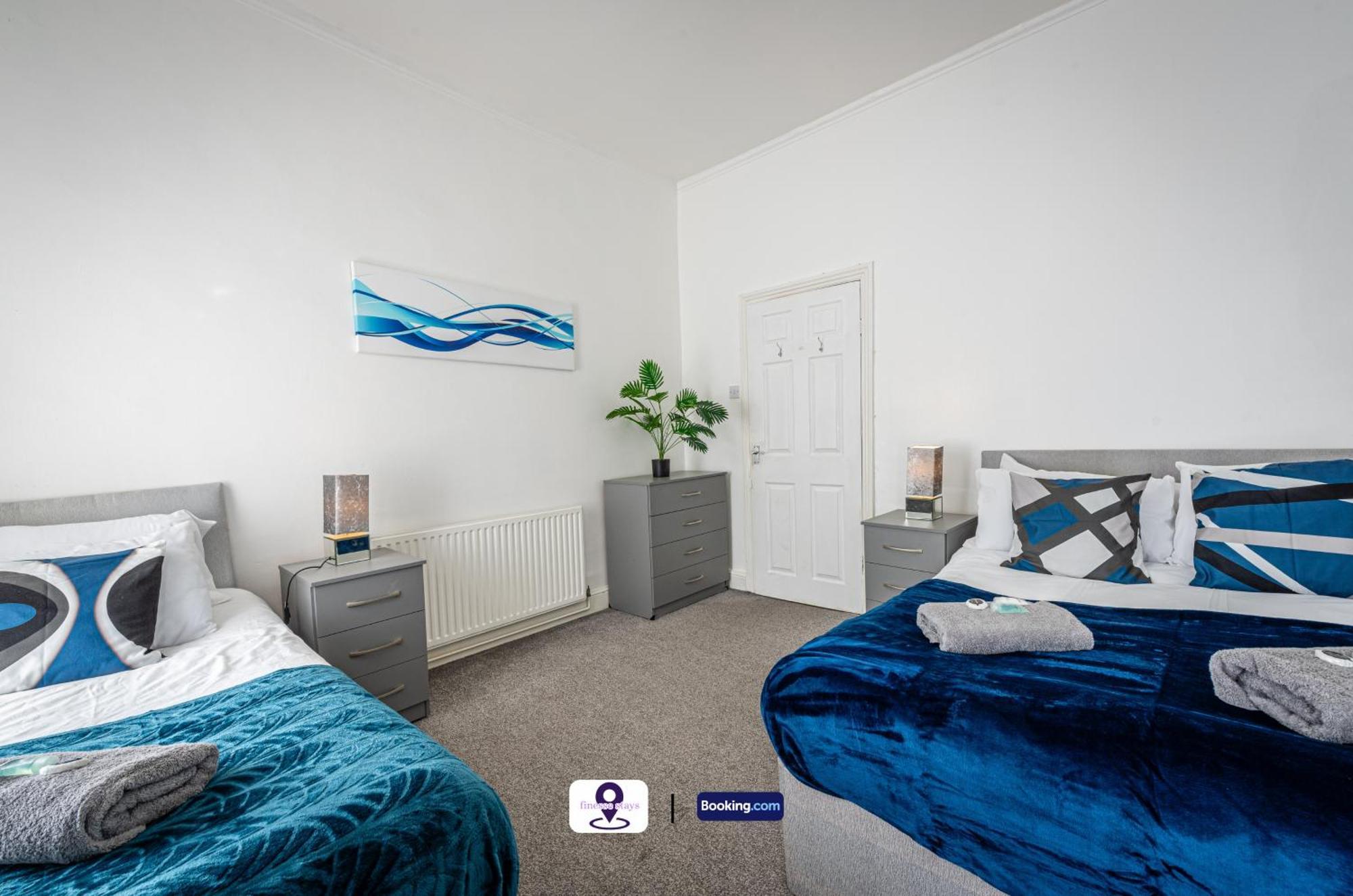 Holiday home Last-minute Specials L Premium Offers L 4bdr House By Finesse Short Lets & Serviced With Free Wifi Liverpool