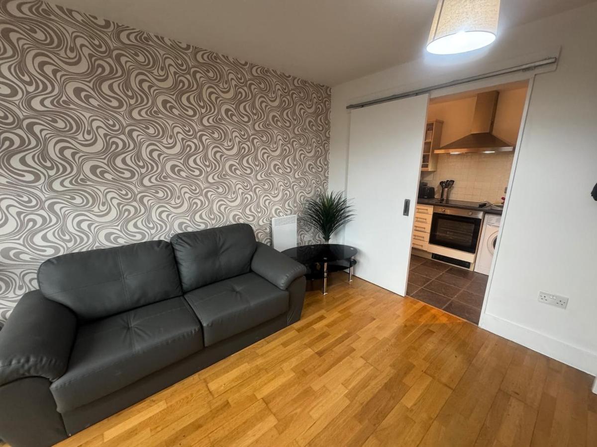 2 Bedroom - Henry St * Liverpool