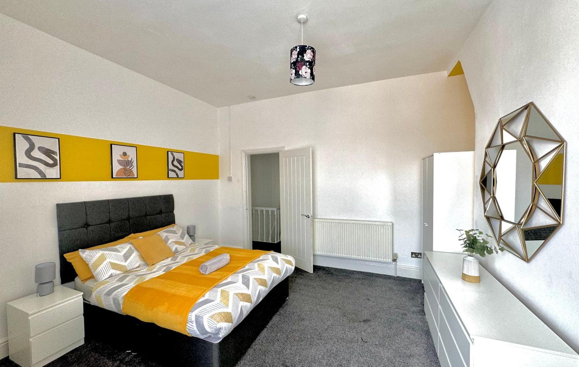 Holiday home No 6 - Away From Liverpool