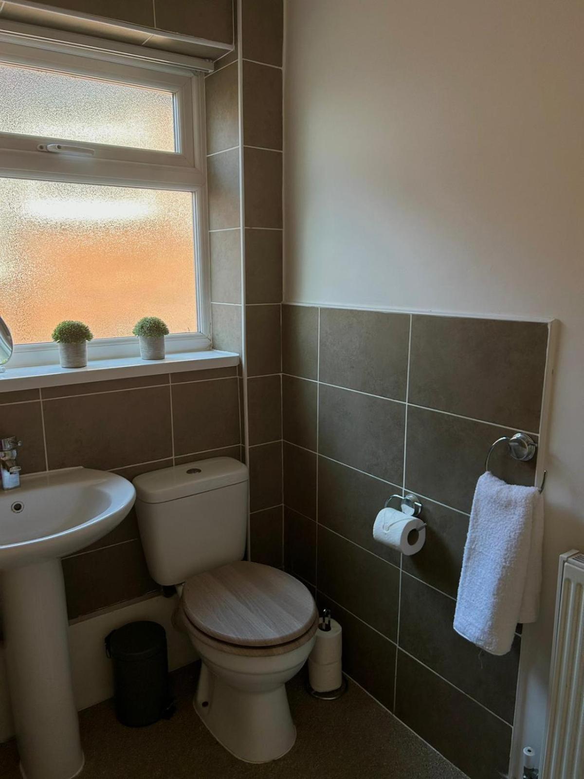 Charming Near Broad Green Hospital *