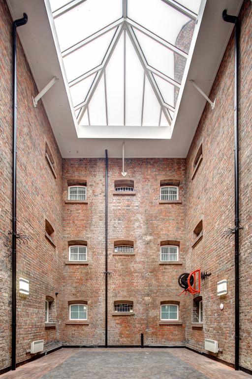 Aparthotel Caro Short Main Bridewell