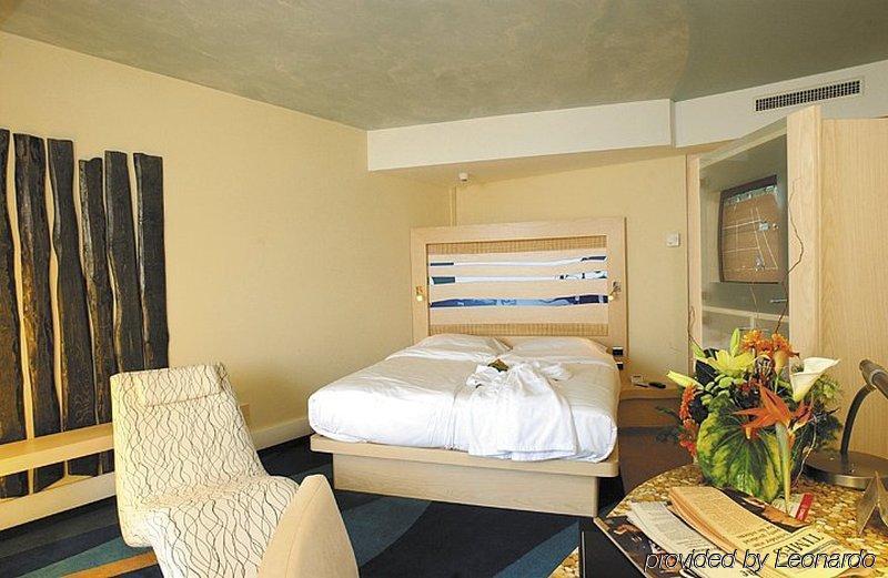 Radisson Blu Hotel, 4* Liverpool