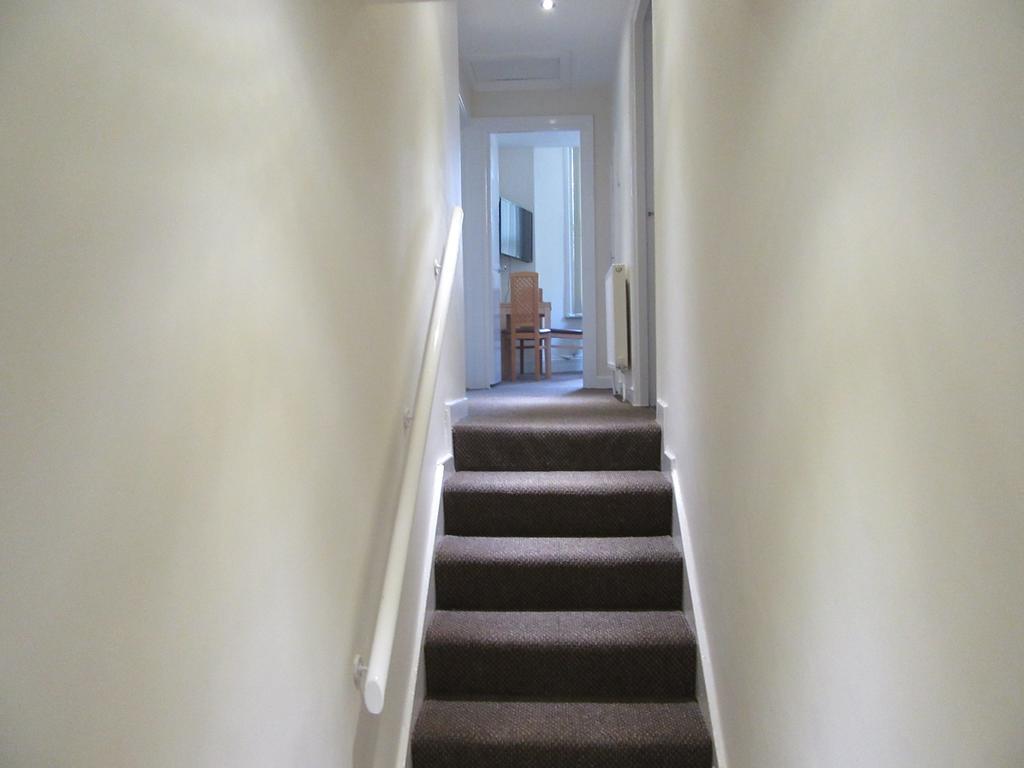 Apartment No 4