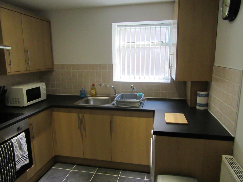 No 4 Apartment *