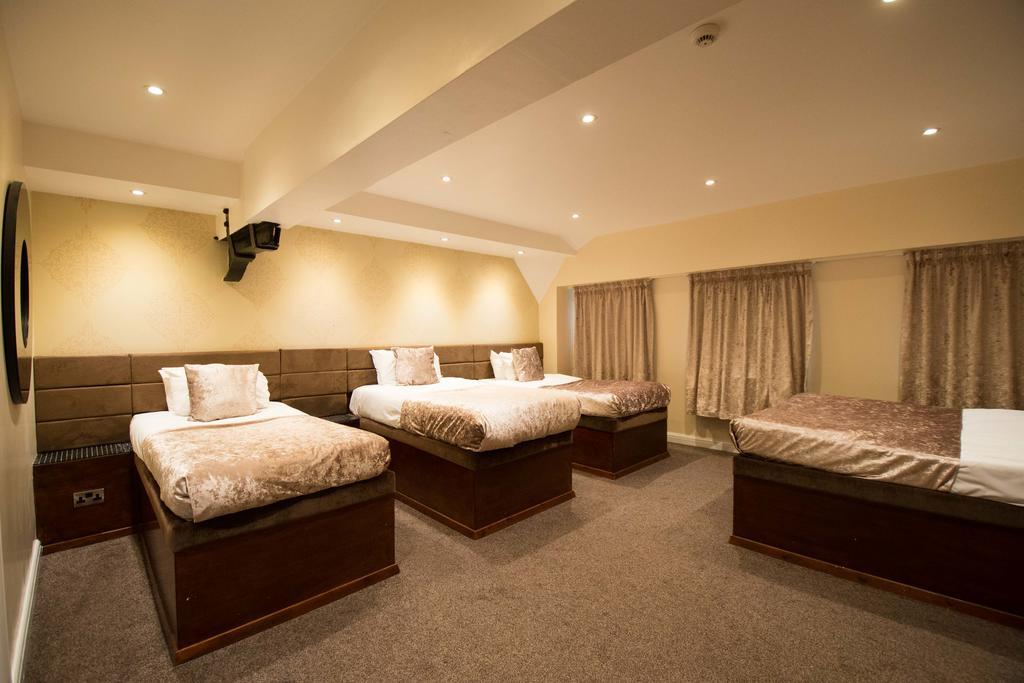 Signature Living At Matthew Street