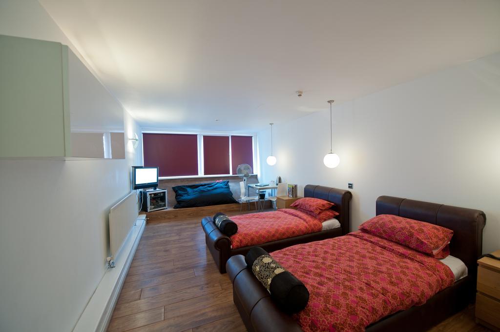 Parr Street 4*