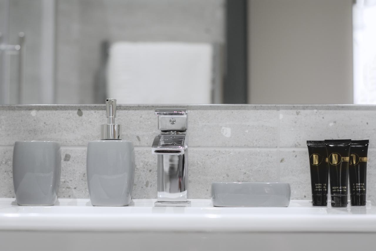 Dream Water Street Aparthotel 3*
