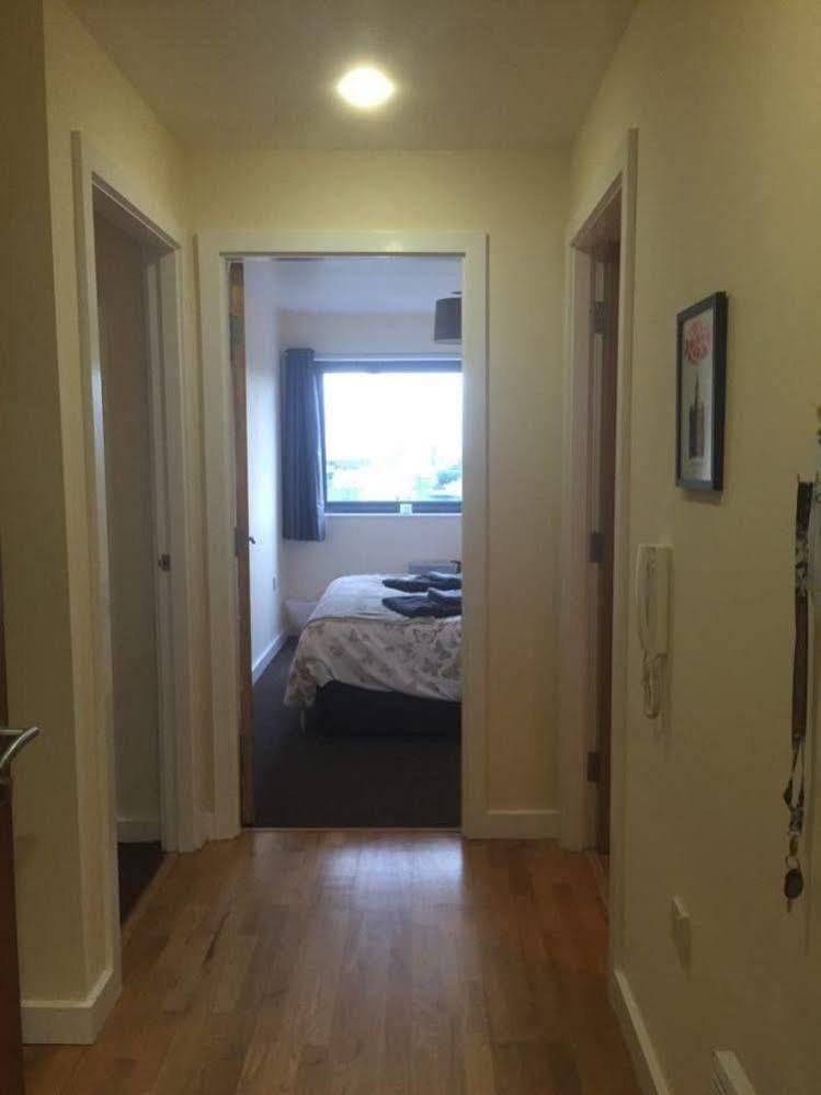 Liverpool Party Pads - Infinity Apartments Apartment